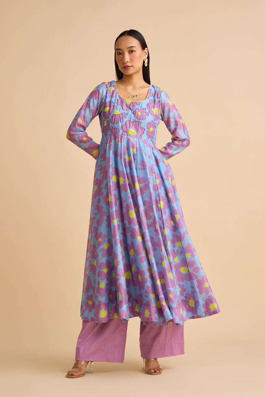 LA VIE EST BELLE SILK KURTA SET