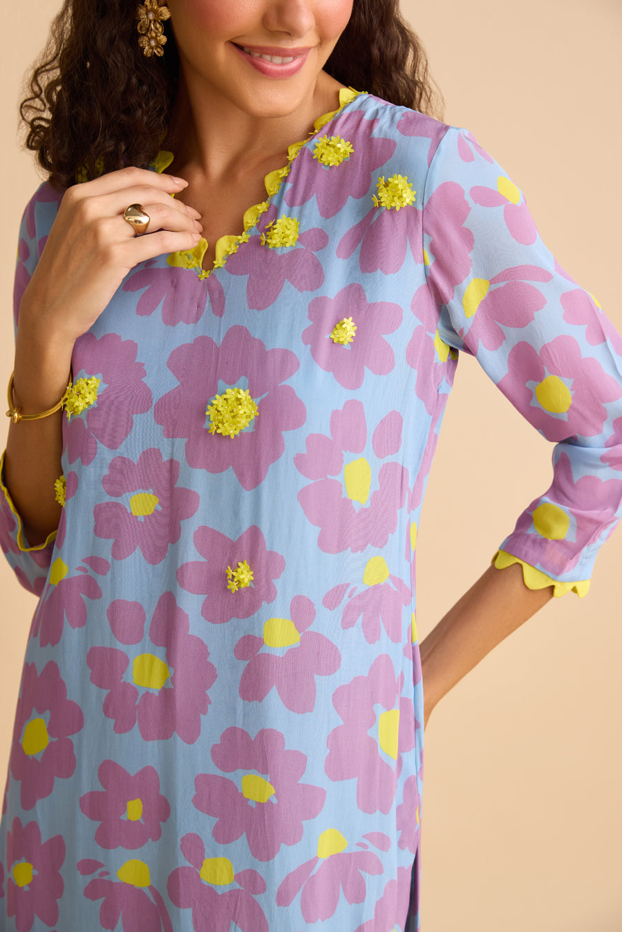 LA VIE EST BELLE SILK CREPE KURTA SET