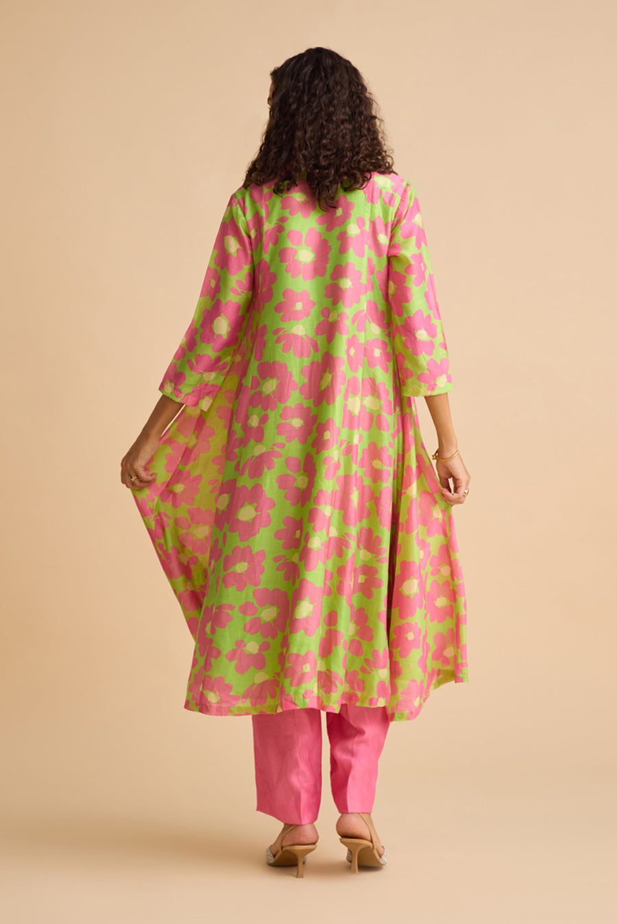 LA VIE EN ROSE KURTA SET