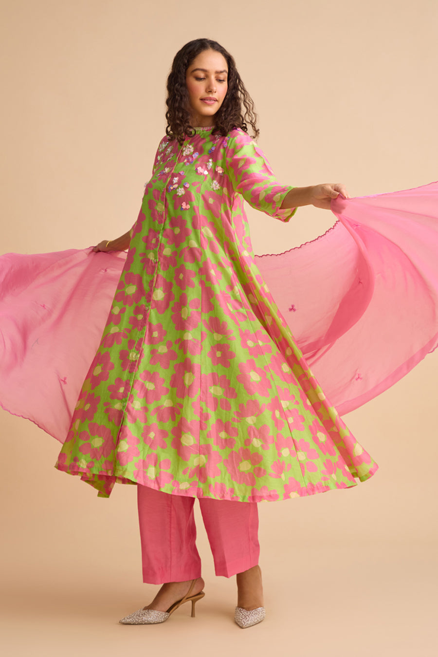 LA VIE EN ROSE KURTA SET